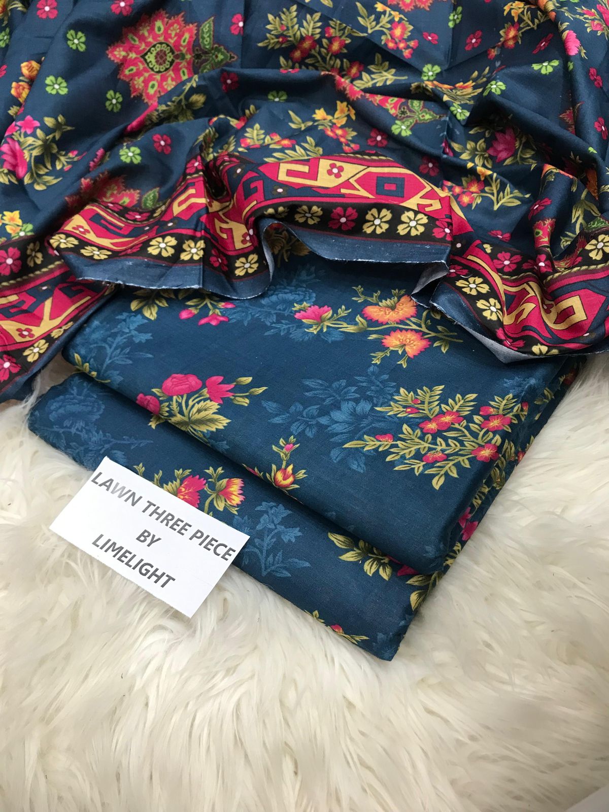 LIMELIGHT PRINTED LAWN 3 PC