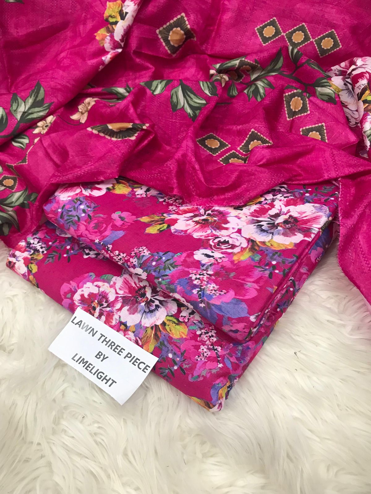 LIMELIGHT PRINTED LAWN 3 PC